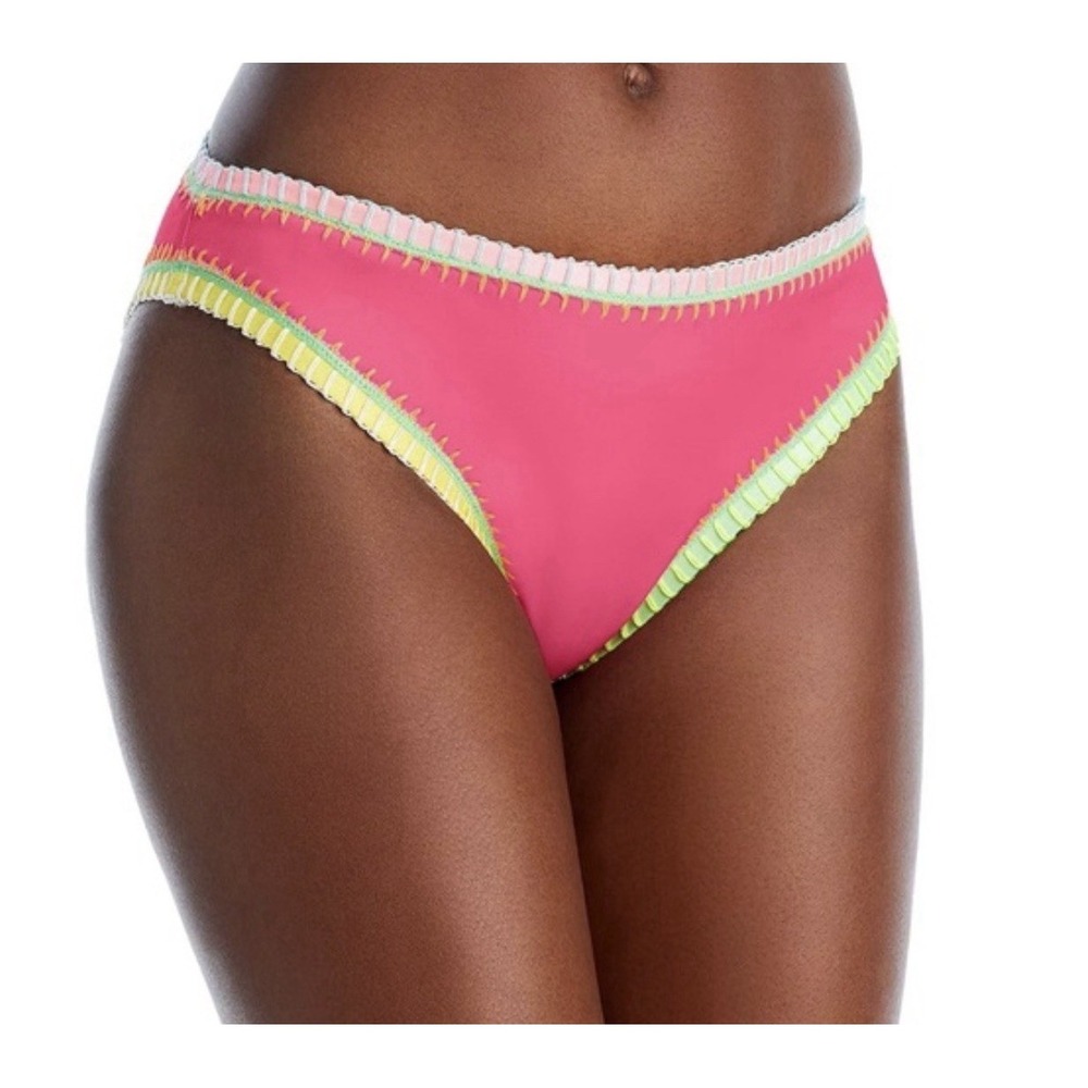Platinum Stitched Scoop Bikini Bottoms.  Size Medium.  NWT $88